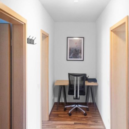 Apartamento Relax Oasis With 65 Smarttv, Kitchen And Balcony Duisburg Exterior foto