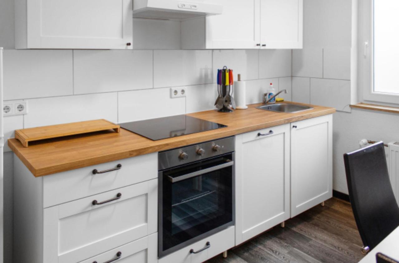 Apartamento Relax Oasis With 65 Smarttv, Kitchen And Balcony Duisburg Exterior foto